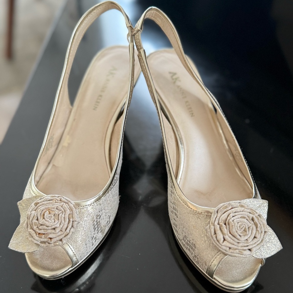 Anne Klein Gold Slingback Heels